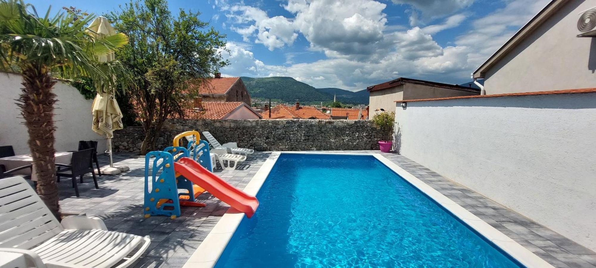 Skyline Apartments Mostar Oda fotoğraf